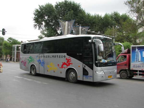 鴻鳴深圳旅游包車—熬過無人問津的日子才等來詩與遠(yuǎn)方