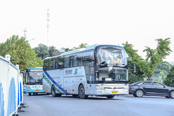 公司班車租賃費用